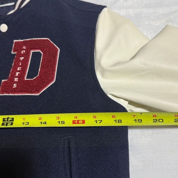 (C4) H&MBoys' Varsity Jacket in White and Dark Blue with Red Lettering,Size 8/10 - Picture 5 of 14